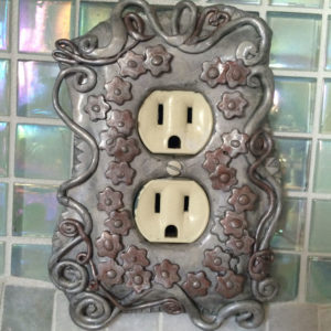 outlet-cover-silver